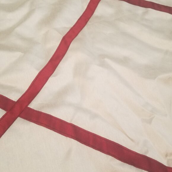 Christmas Tree Skirt - Picture 2 of 3